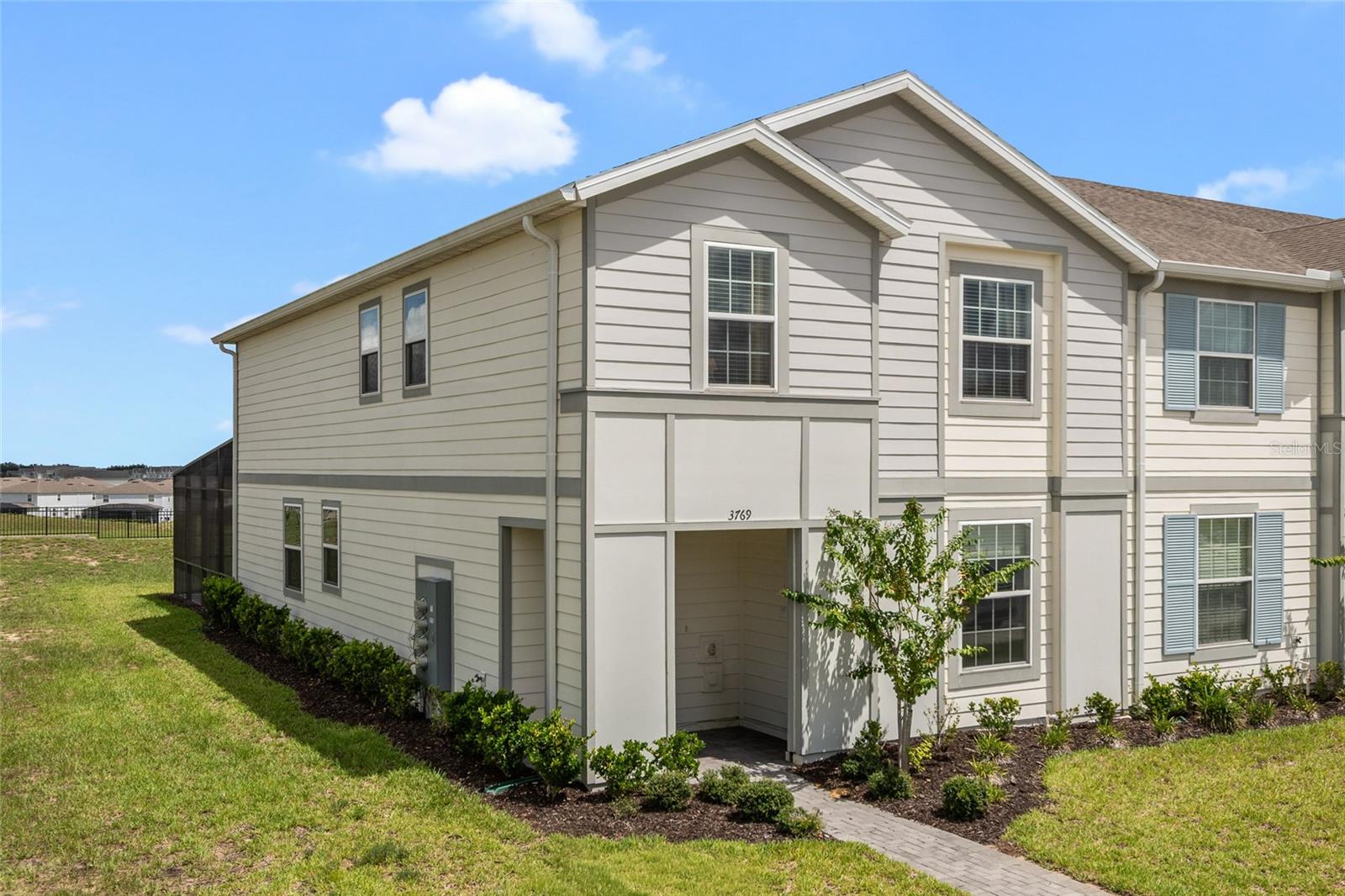 3769 PACIFIC LN