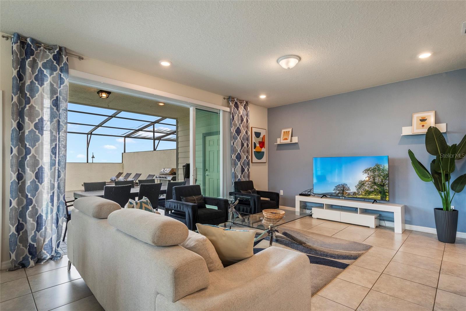 3769 PACIFIC LN