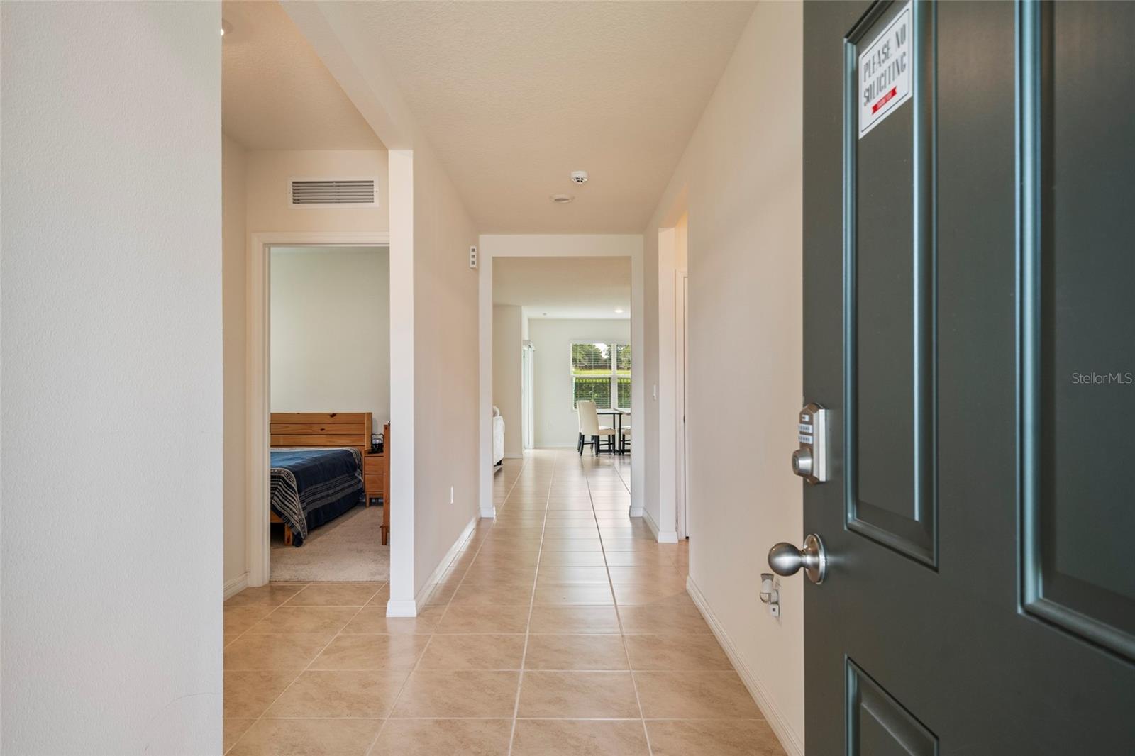 3669 RORY OAK CIR