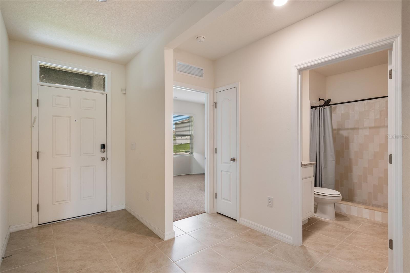 3669 RORY OAK CIR