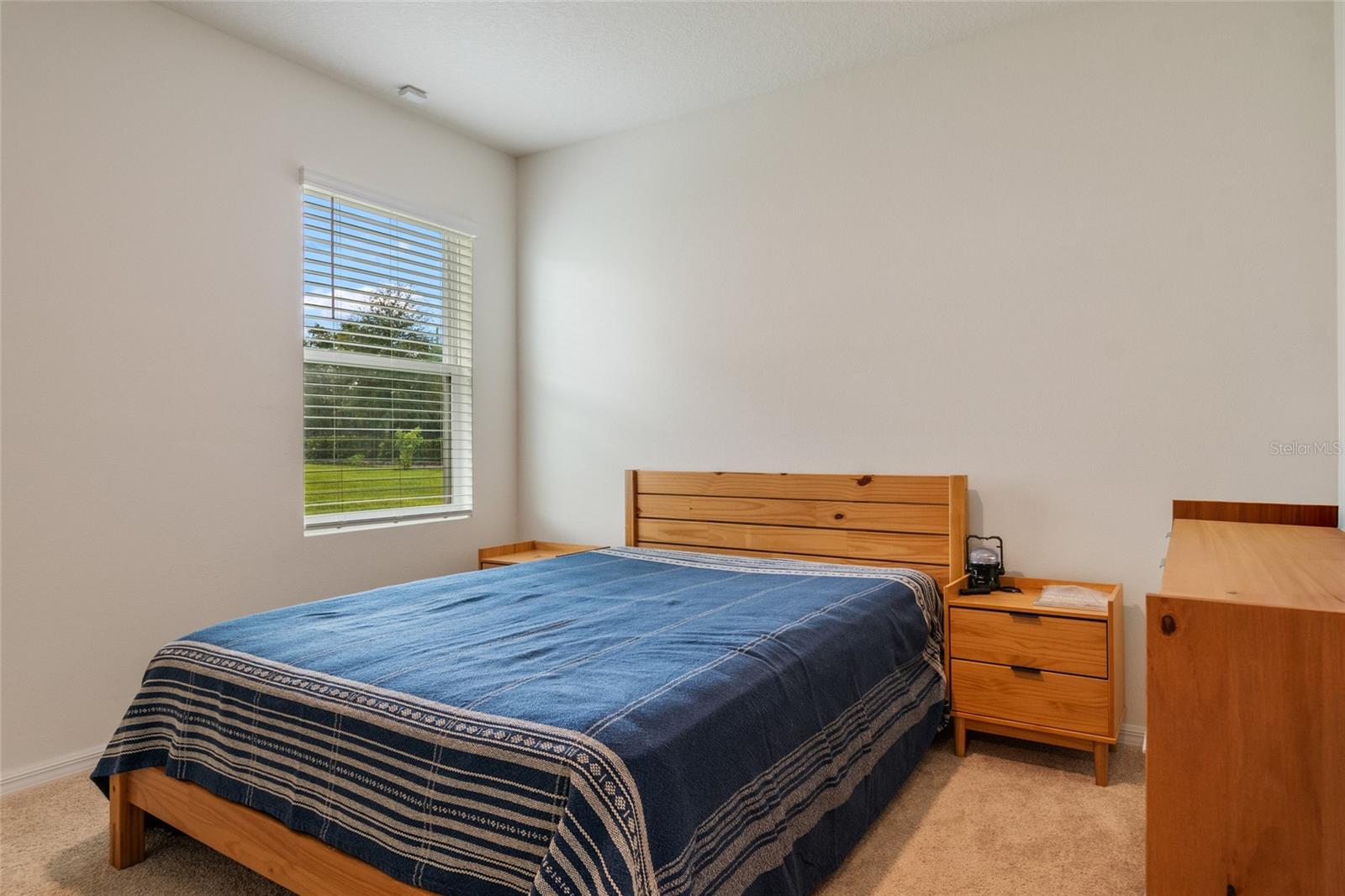 3669 RORY OAK CIR