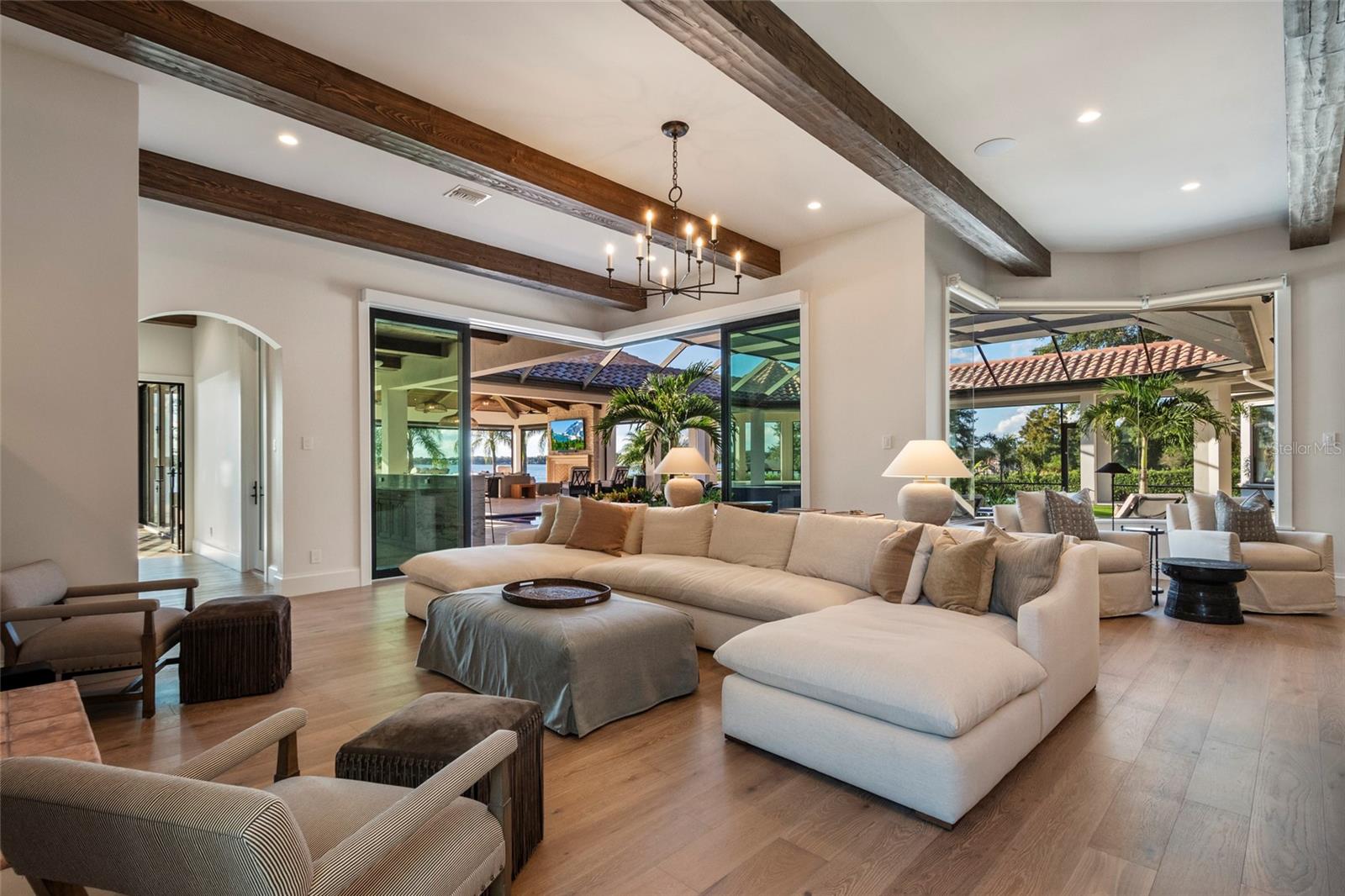 2936 MIDSUMMER DR