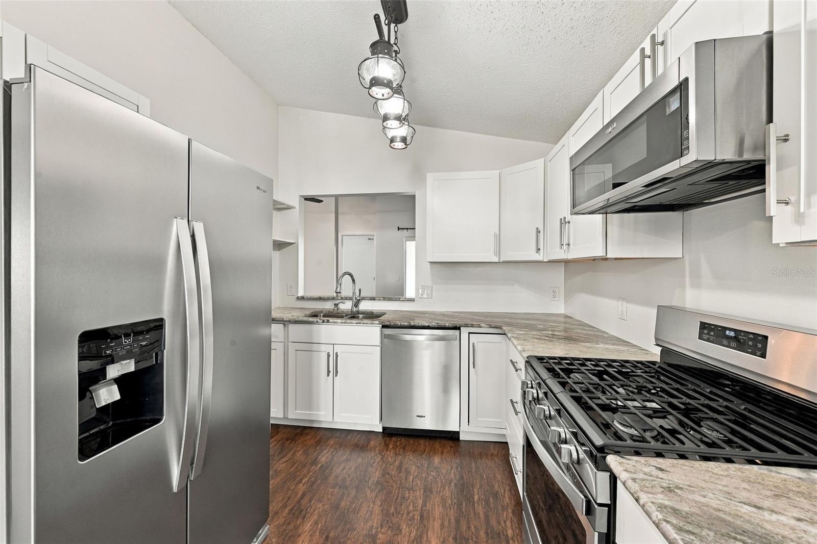 2354 BLUE SAPPHIRE CIR