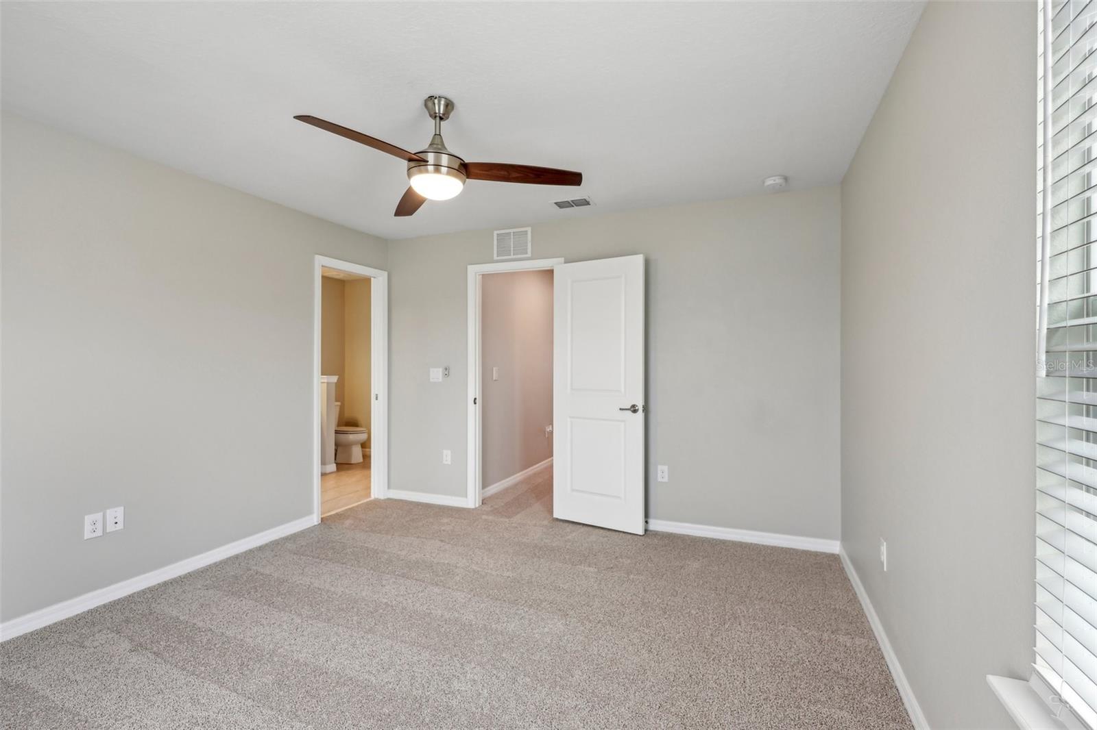 1509 SWEET APPLE ST