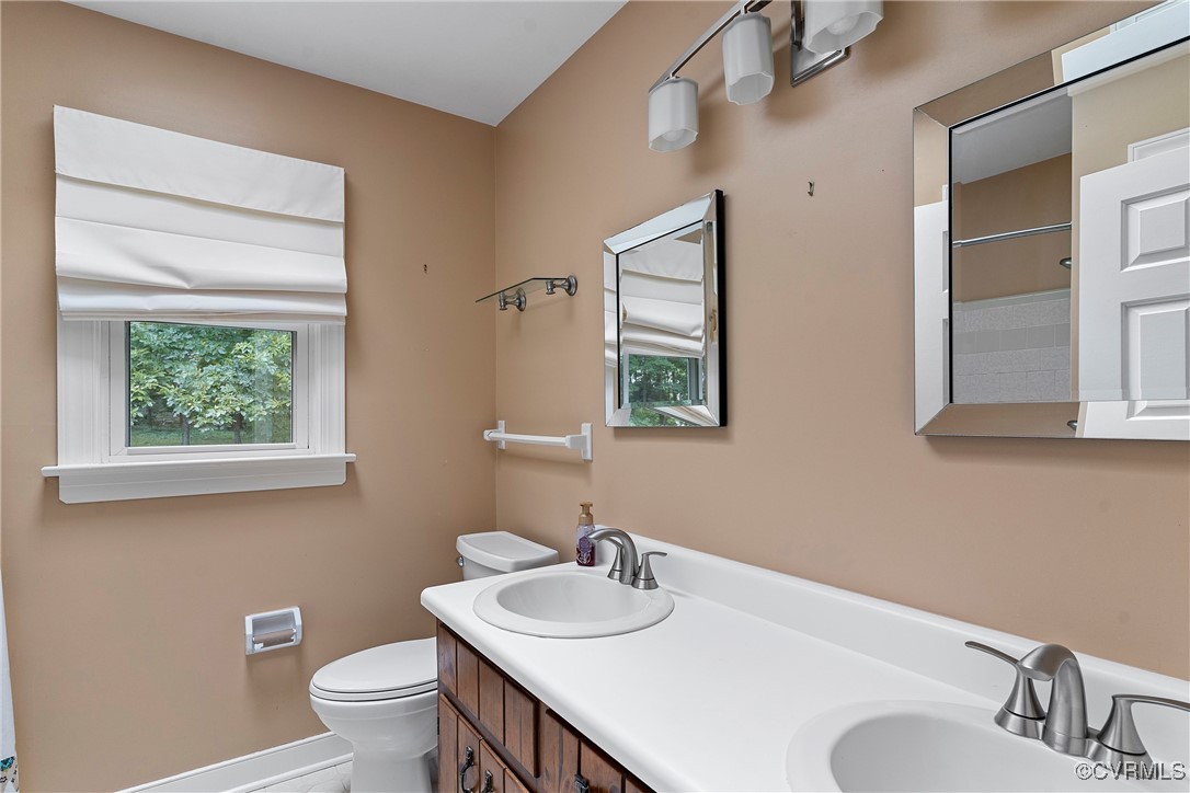 13705 Shirlton Ct