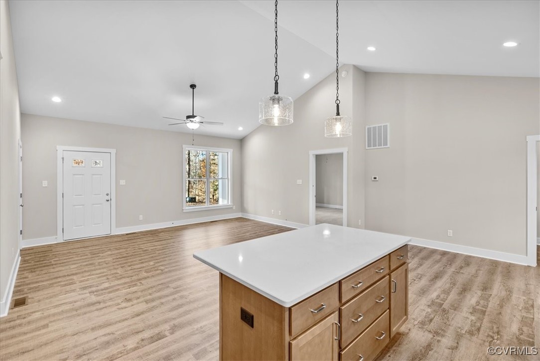 228 Beachcliff Rd