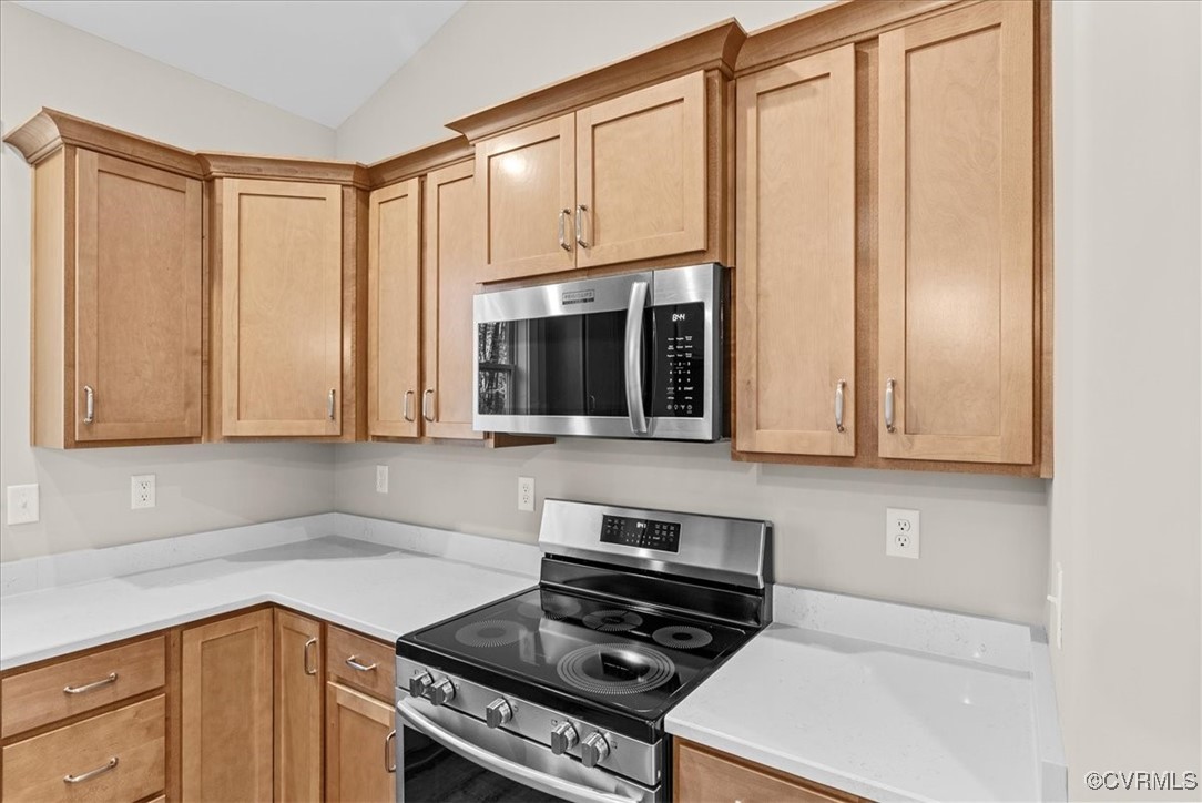 228 Beachcliff Rd