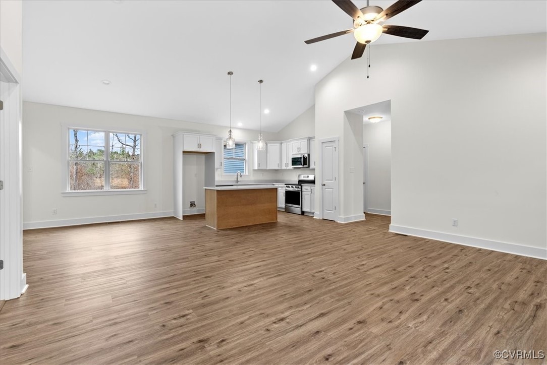 1279 Lewiston Plank Rd