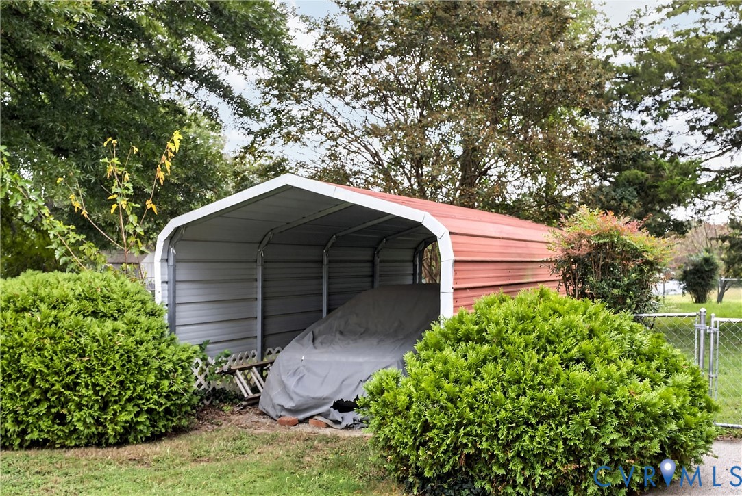 1226 Old Francis Rd