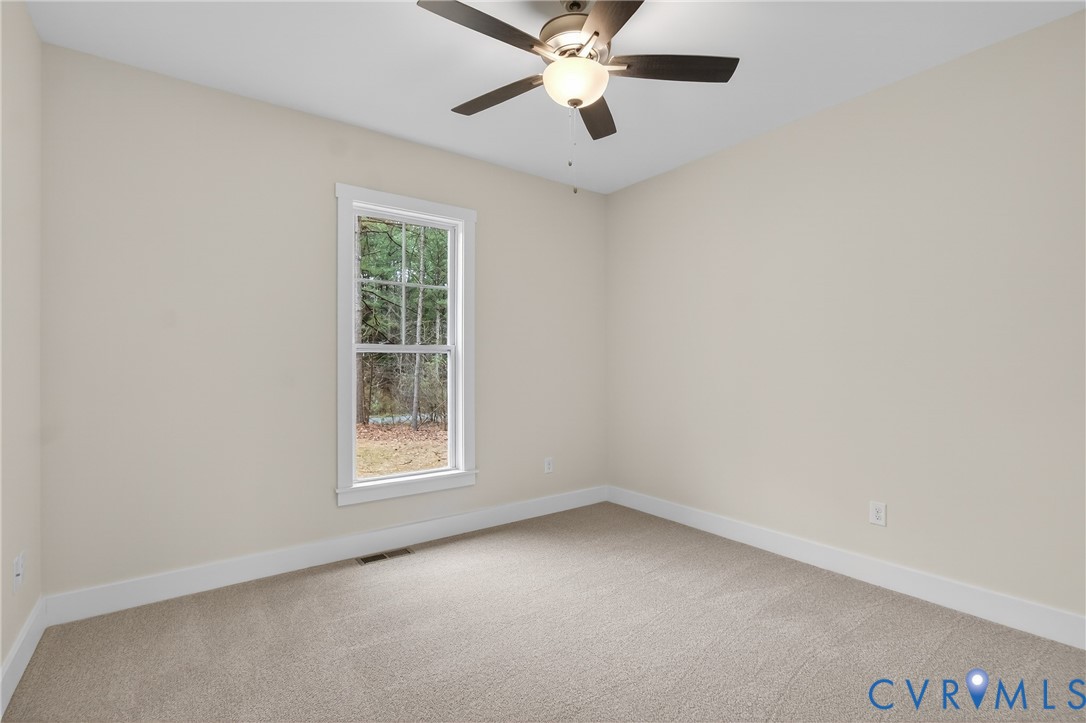 79 E Sunrise Dr