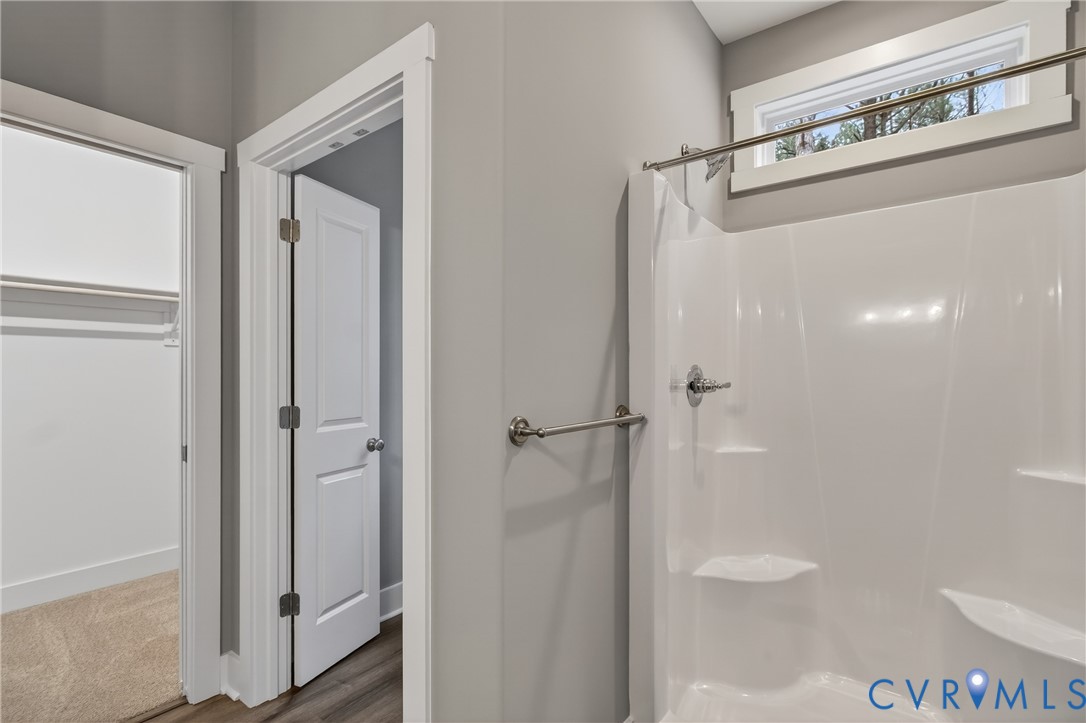79 E Sunrise Dr