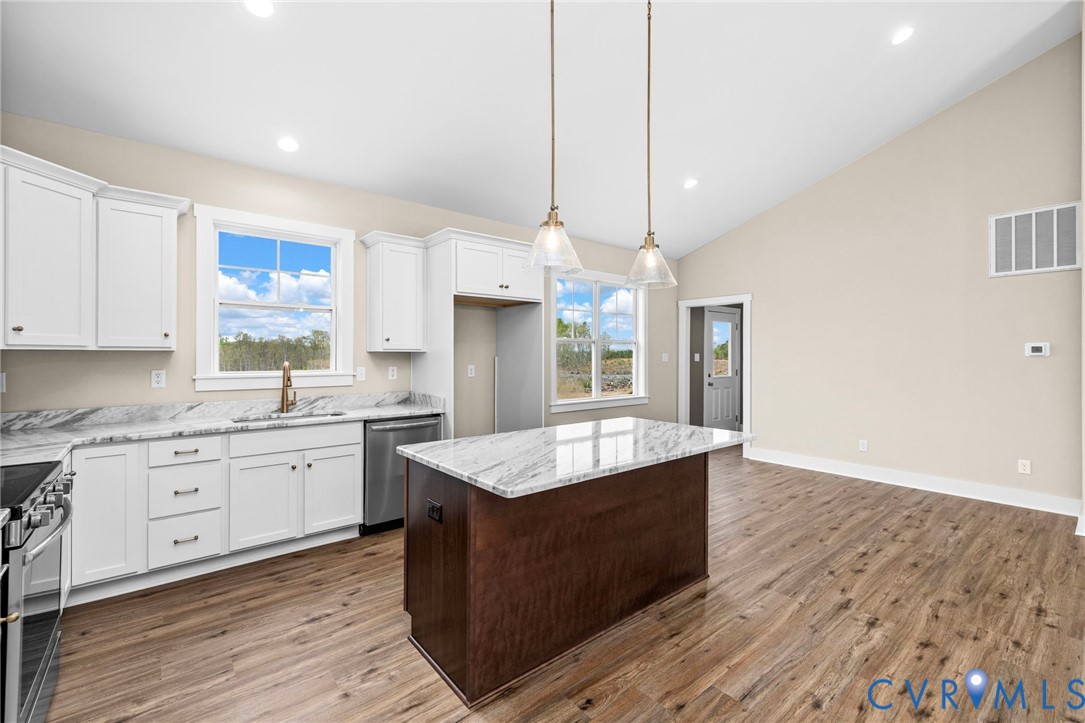 355 Happy Hollow Rd