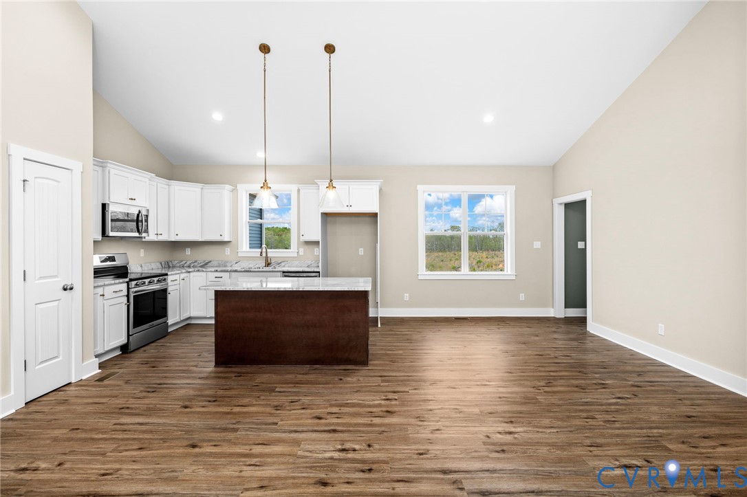355 Happy Hollow Rd