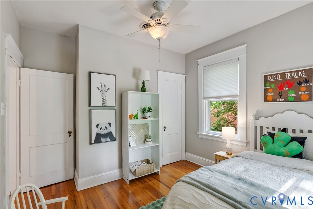 4806 E Seminary Ave