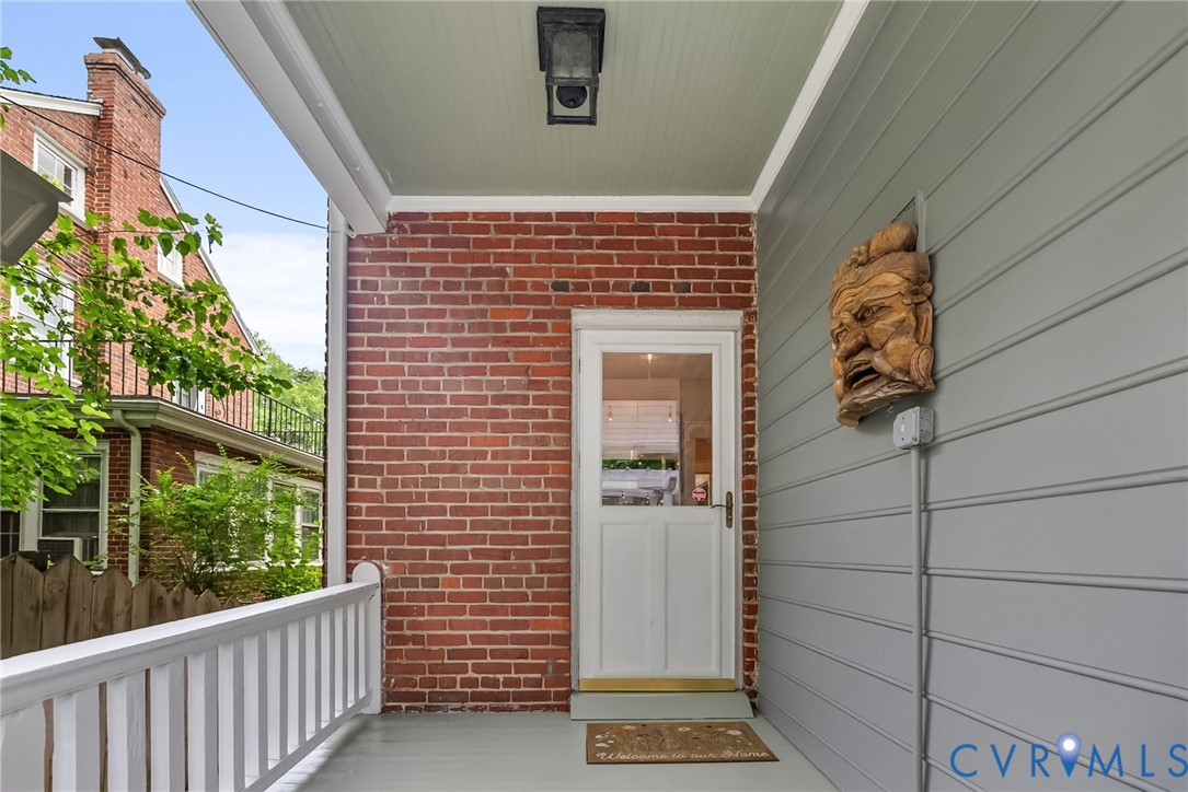 4806 E Seminary Ave