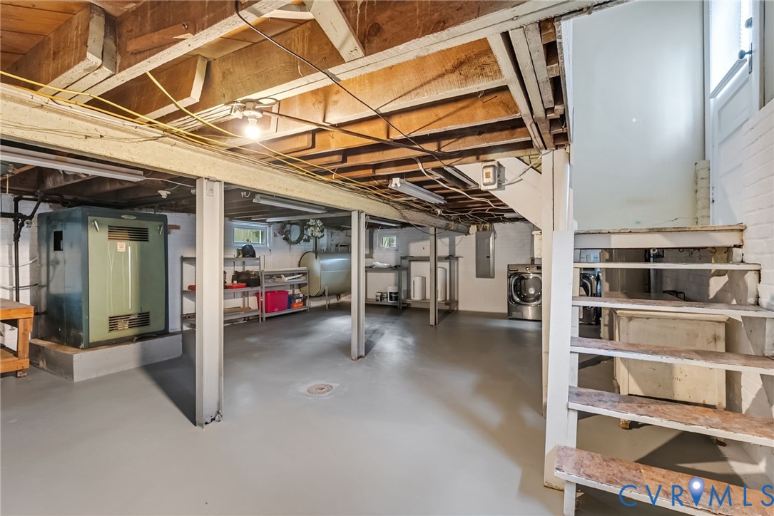 4806 E Seminary Ave