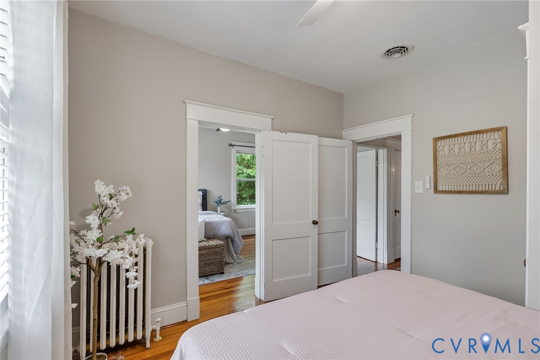 4806 E Seminary Ave