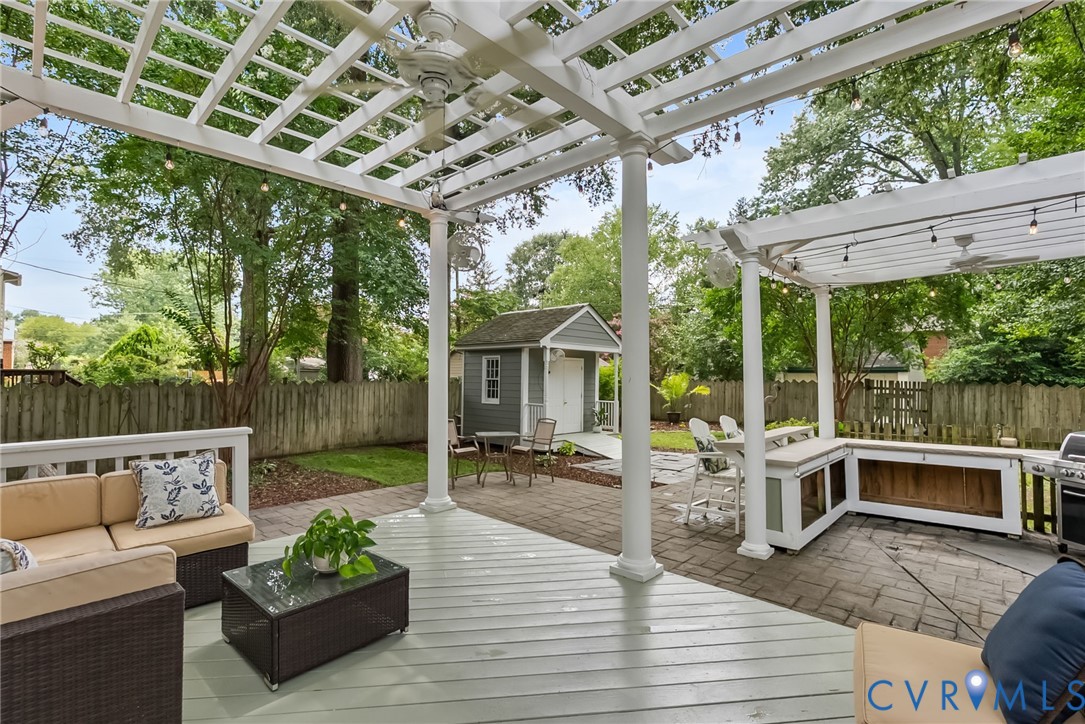 4806 E Seminary Ave