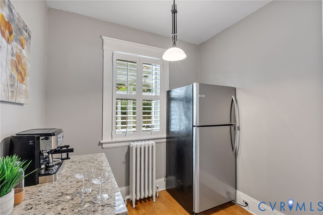 4806 E Seminary Ave