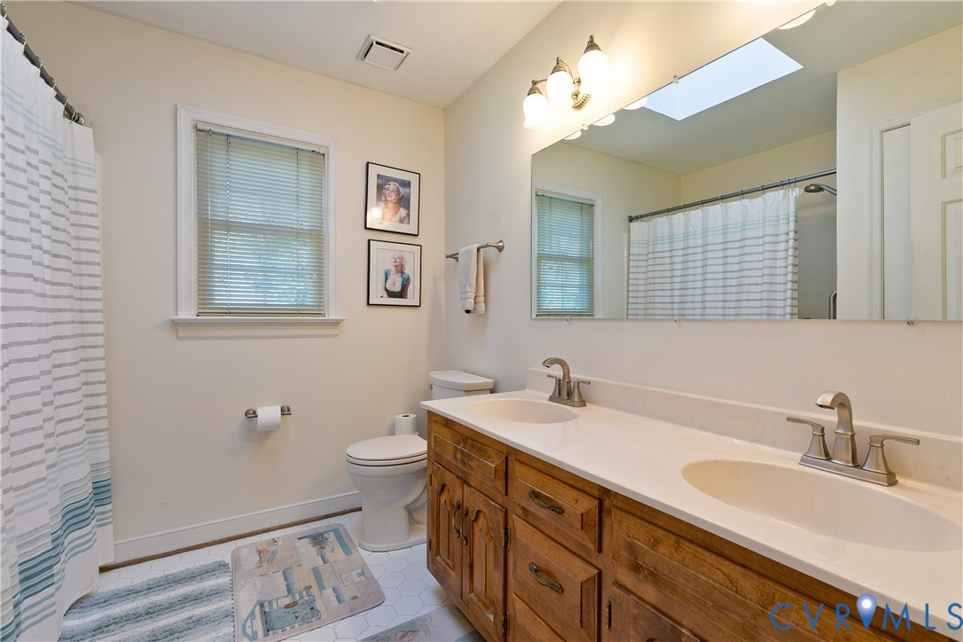 2504 Melaway Dr