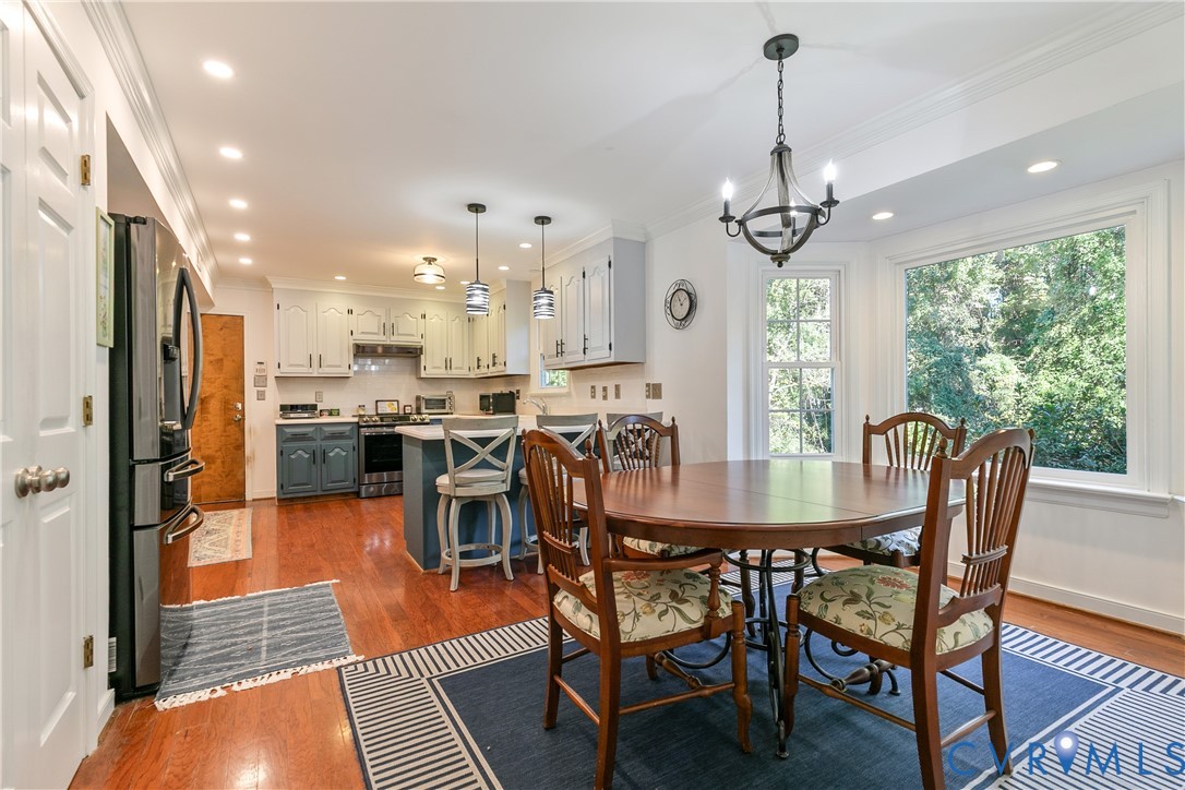 2504 Melaway Dr