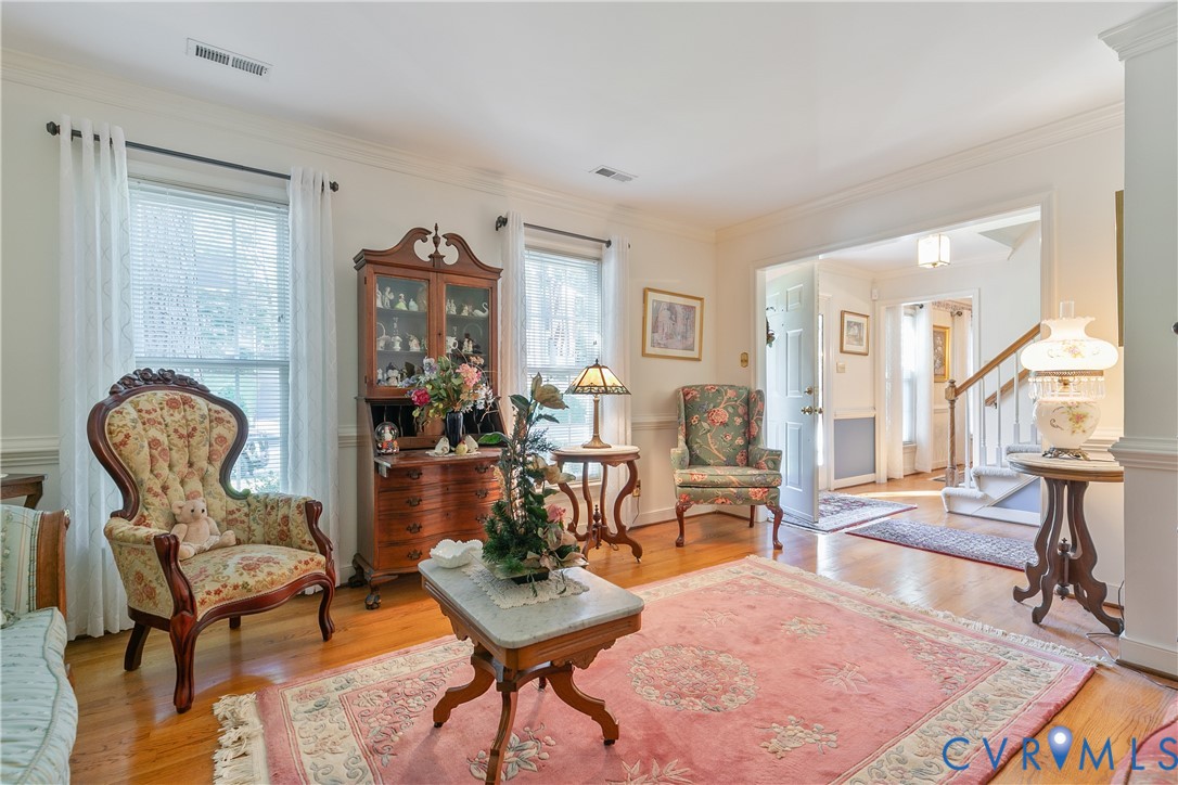 2504 Melaway Dr