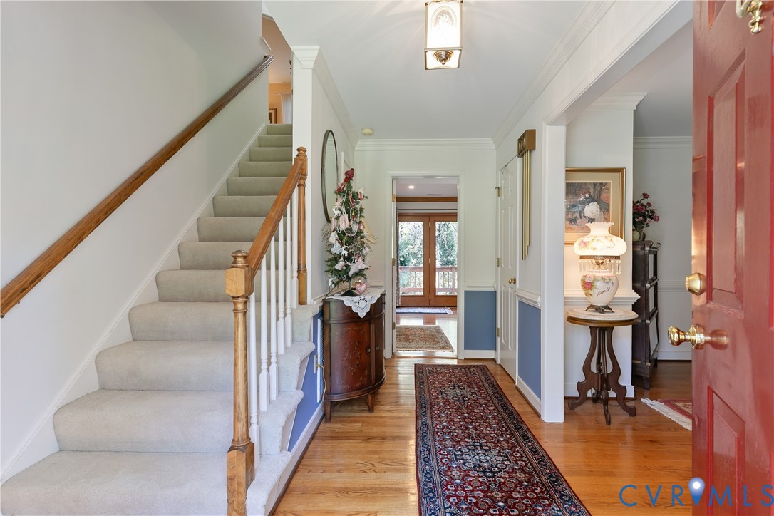 2504 Melaway Dr