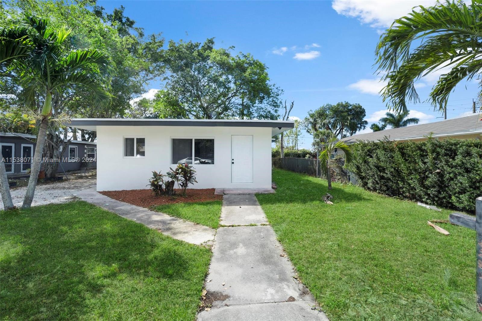 2868 NW 6th Ct