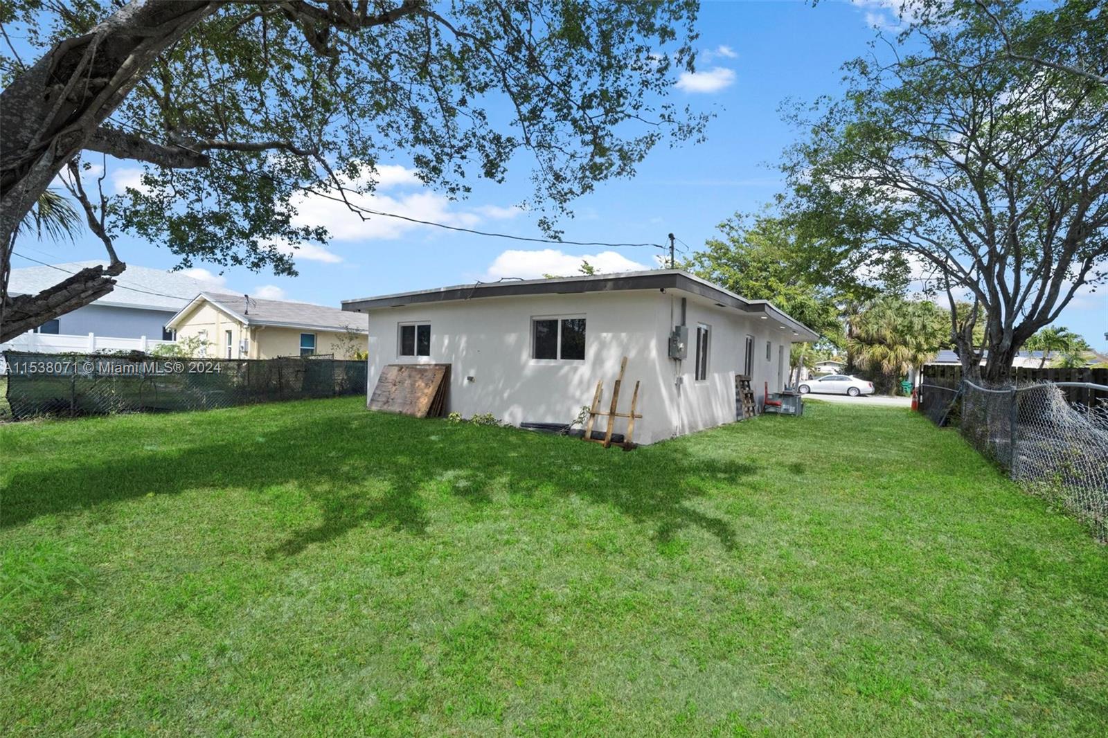 2868 NW 6th Ct