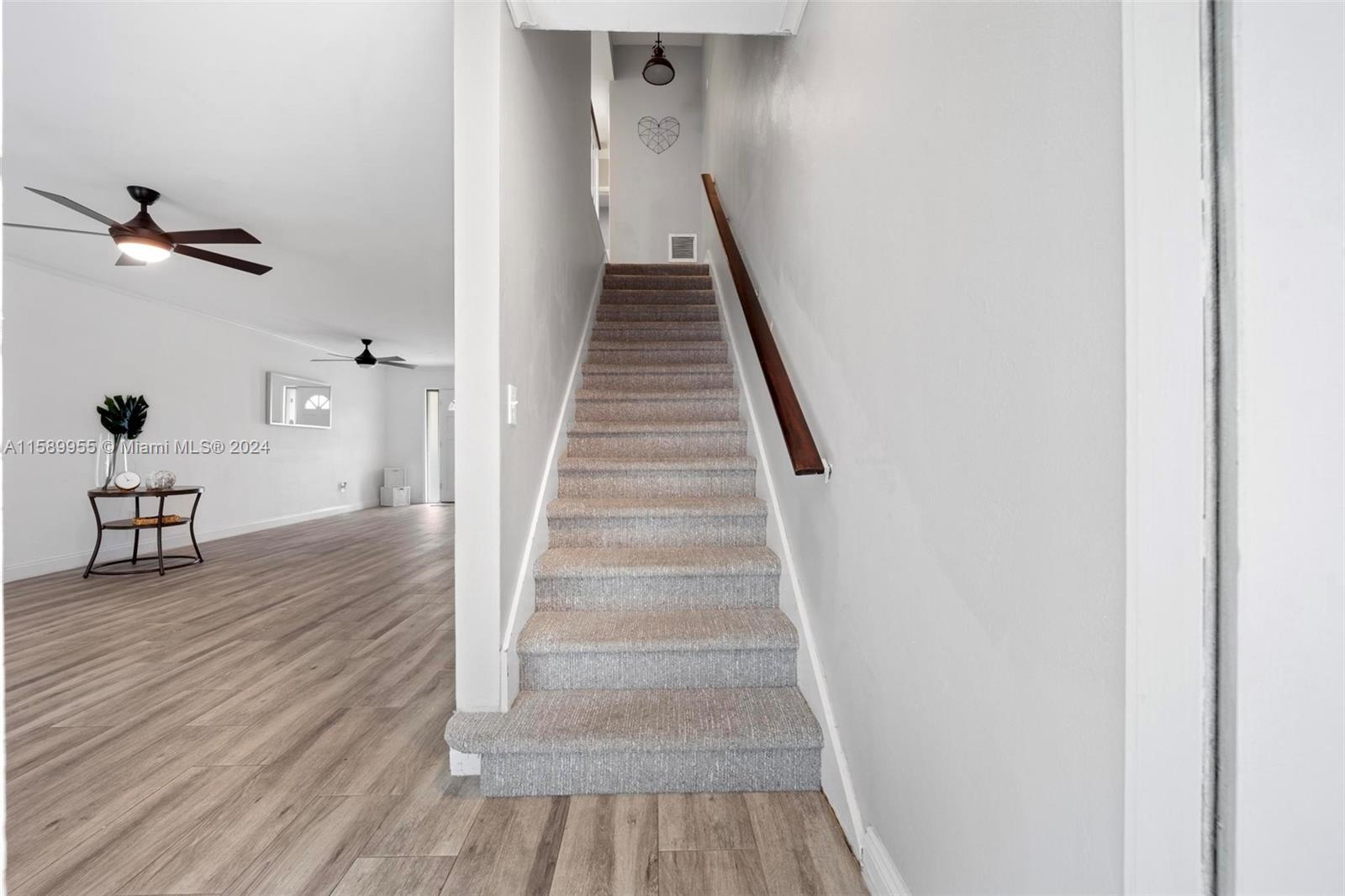 2708 NE 14th St Cswy # 2