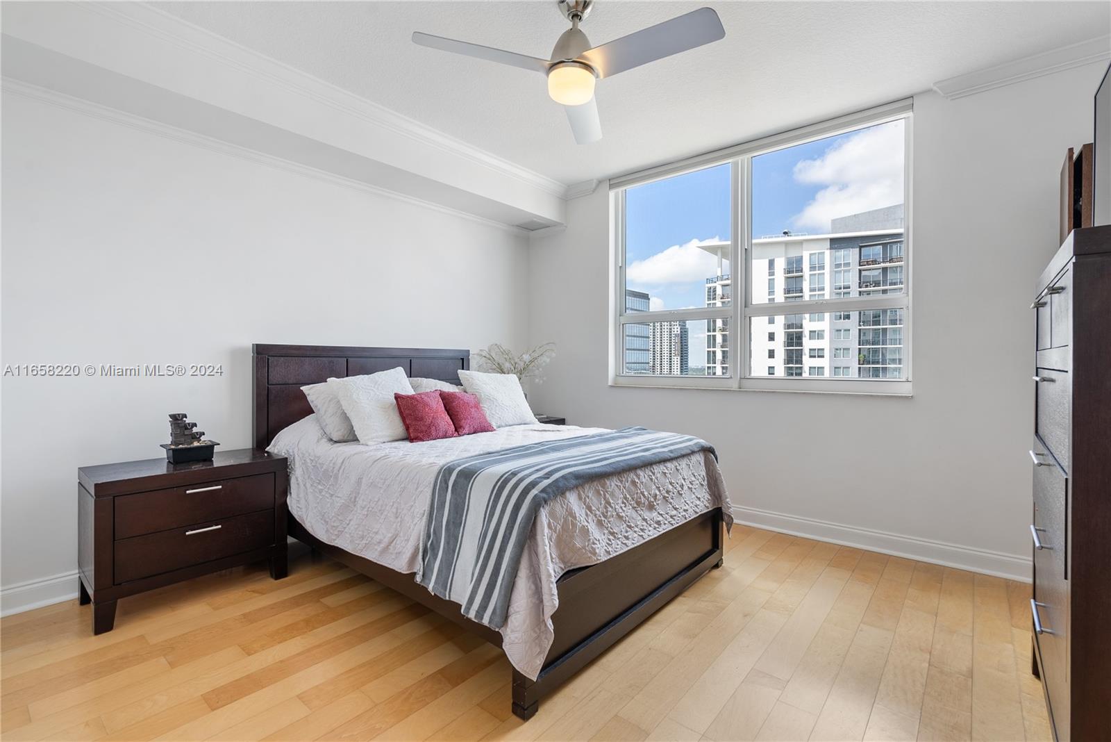 350 SE 2nd St # 2580