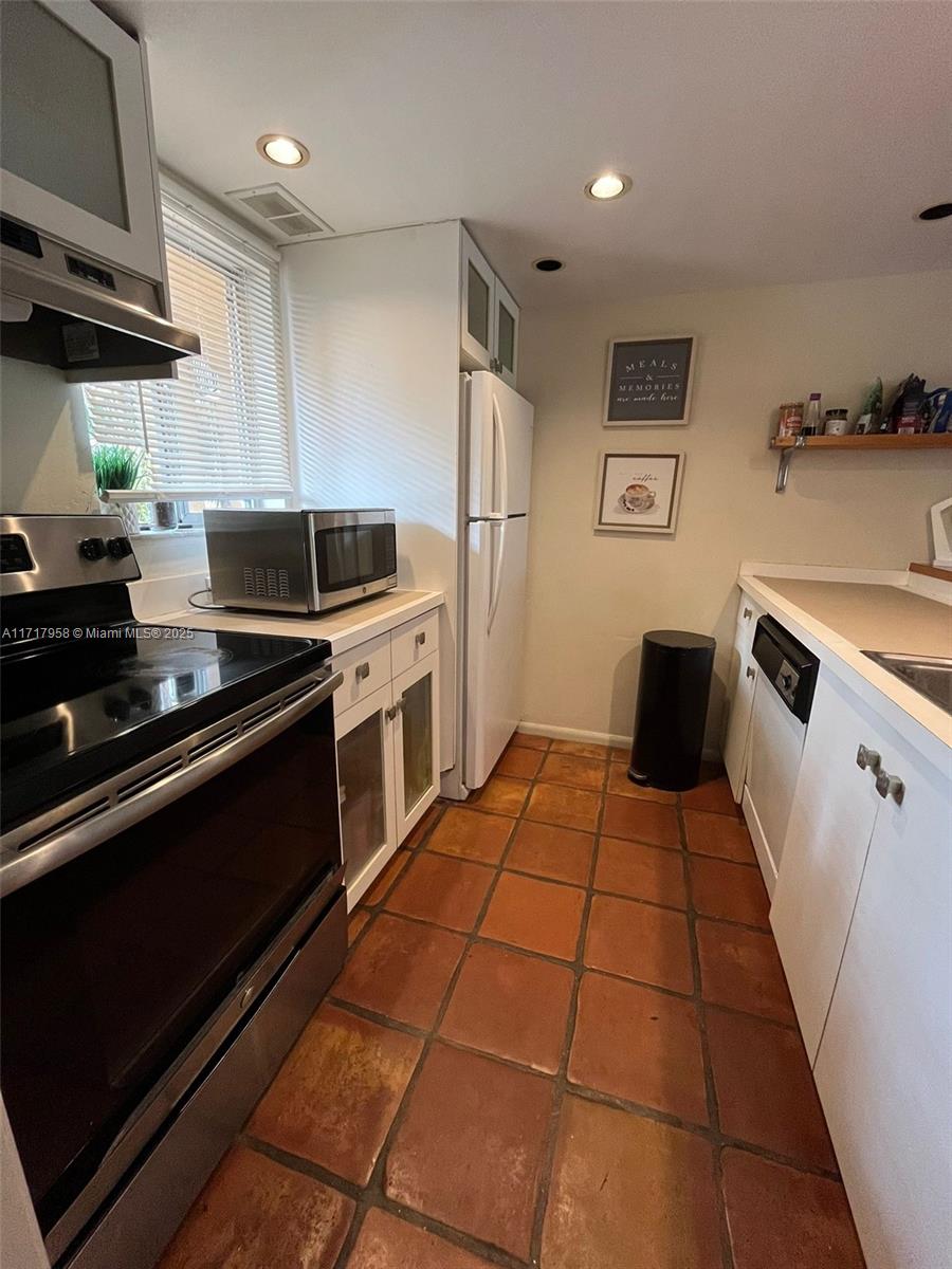 812 SW 9th Street Cir # 101