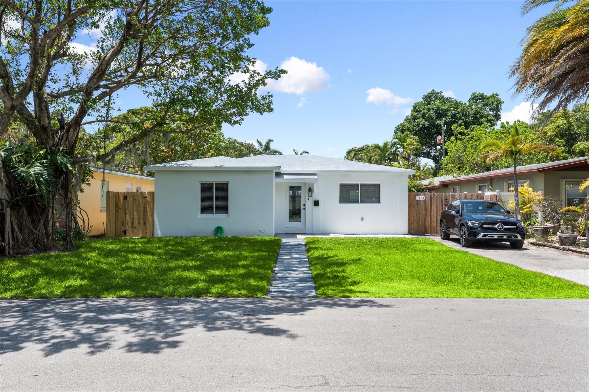 1131 NE 12th Ave