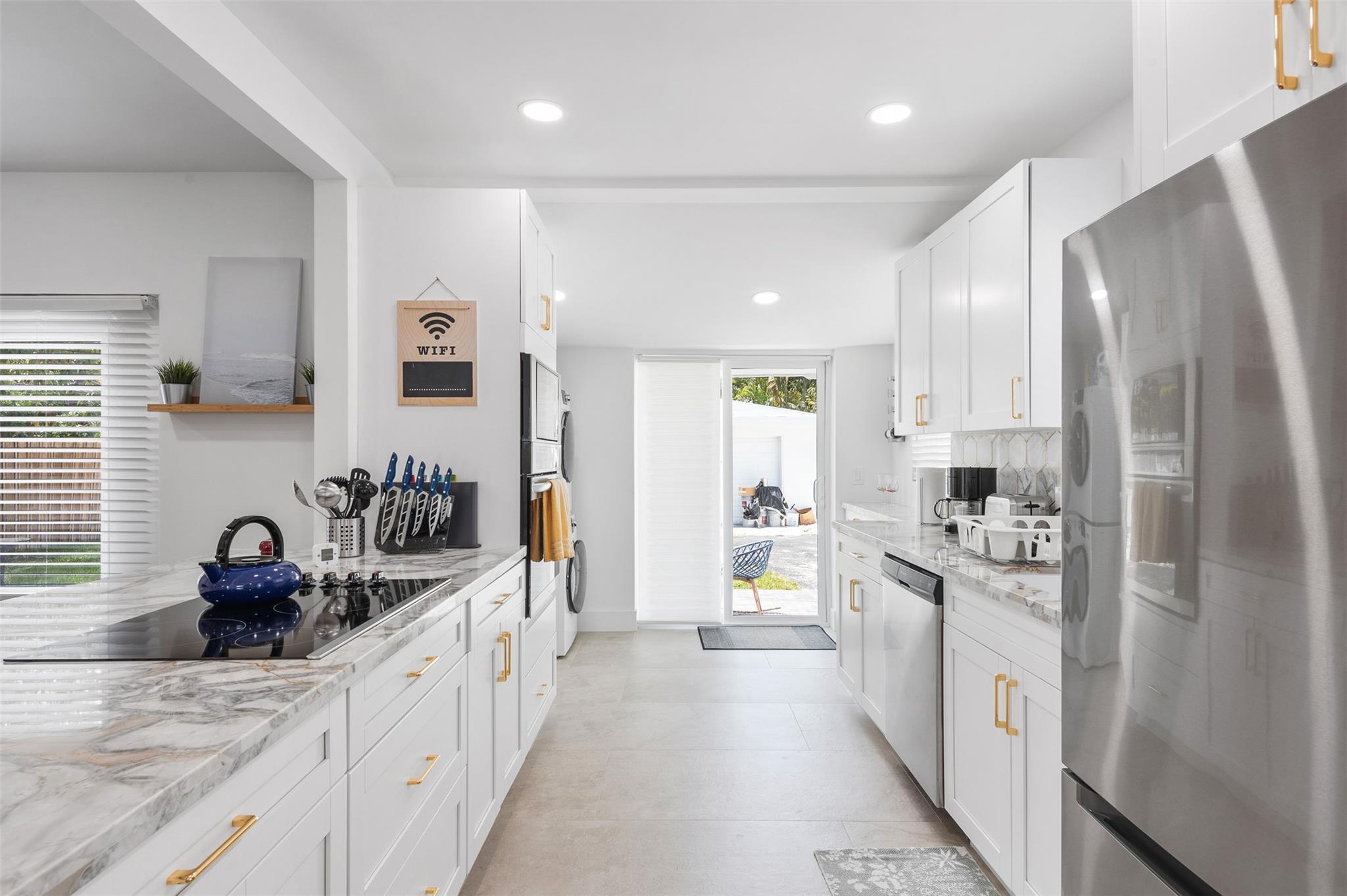1131 NE 12th Ave