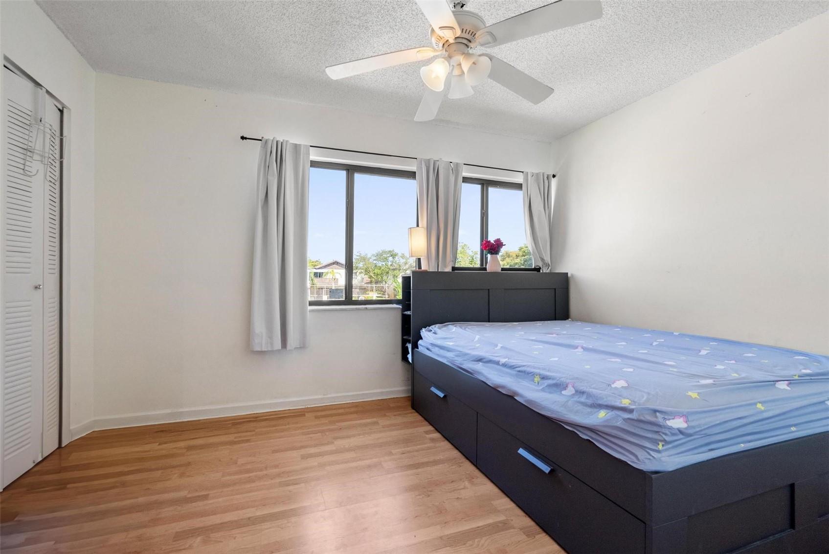 3200 NW 5th Ter 33