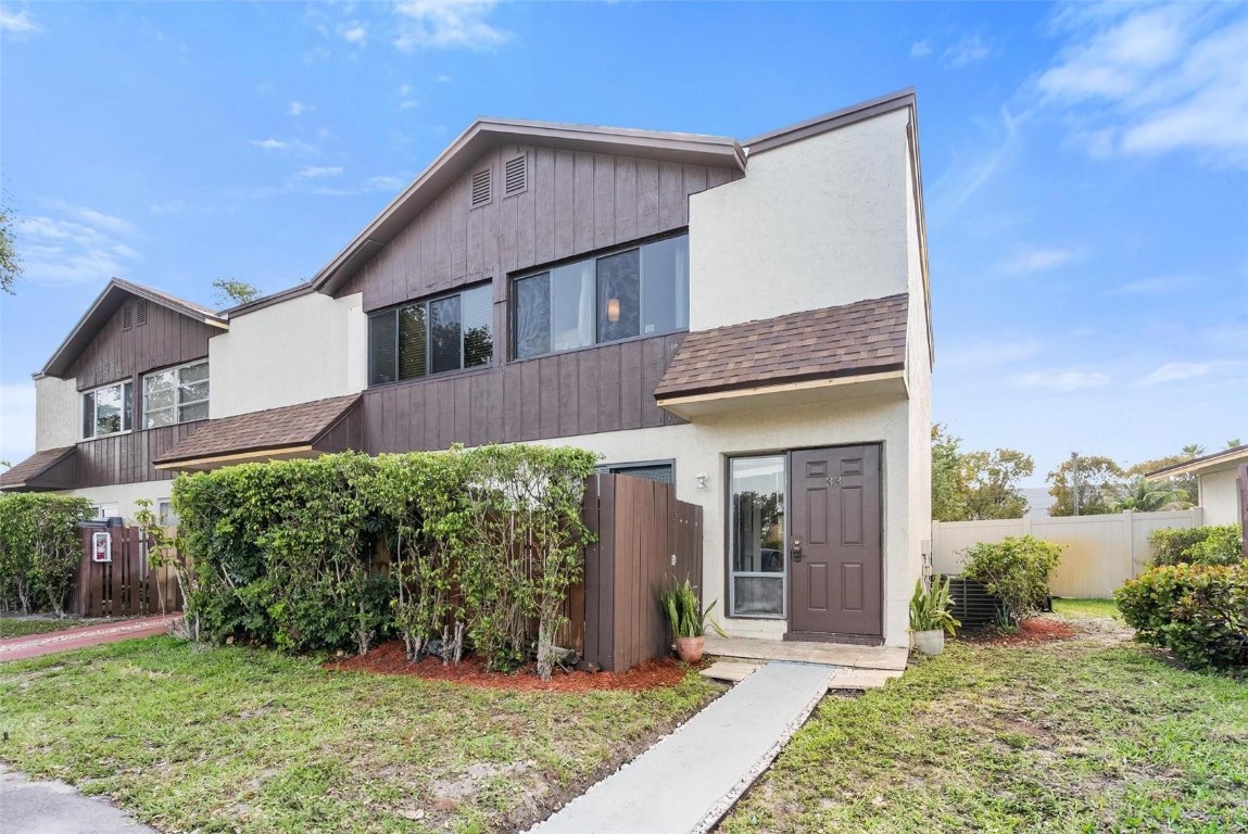 3200 NW 5th Ter 33