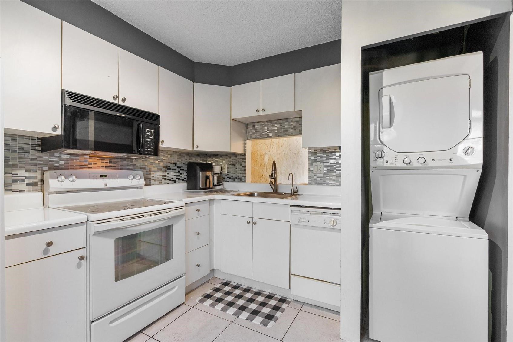 3200 NW 5th Ter 33