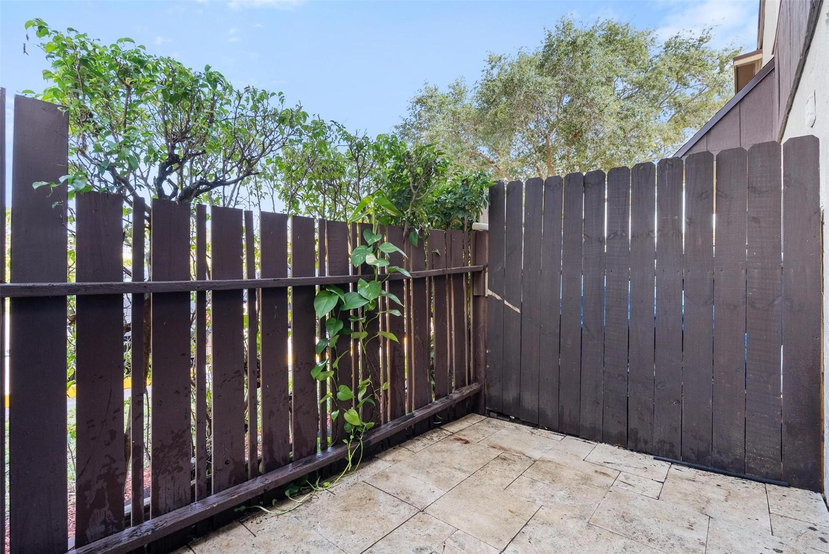 3200 NW 5th Ter 33