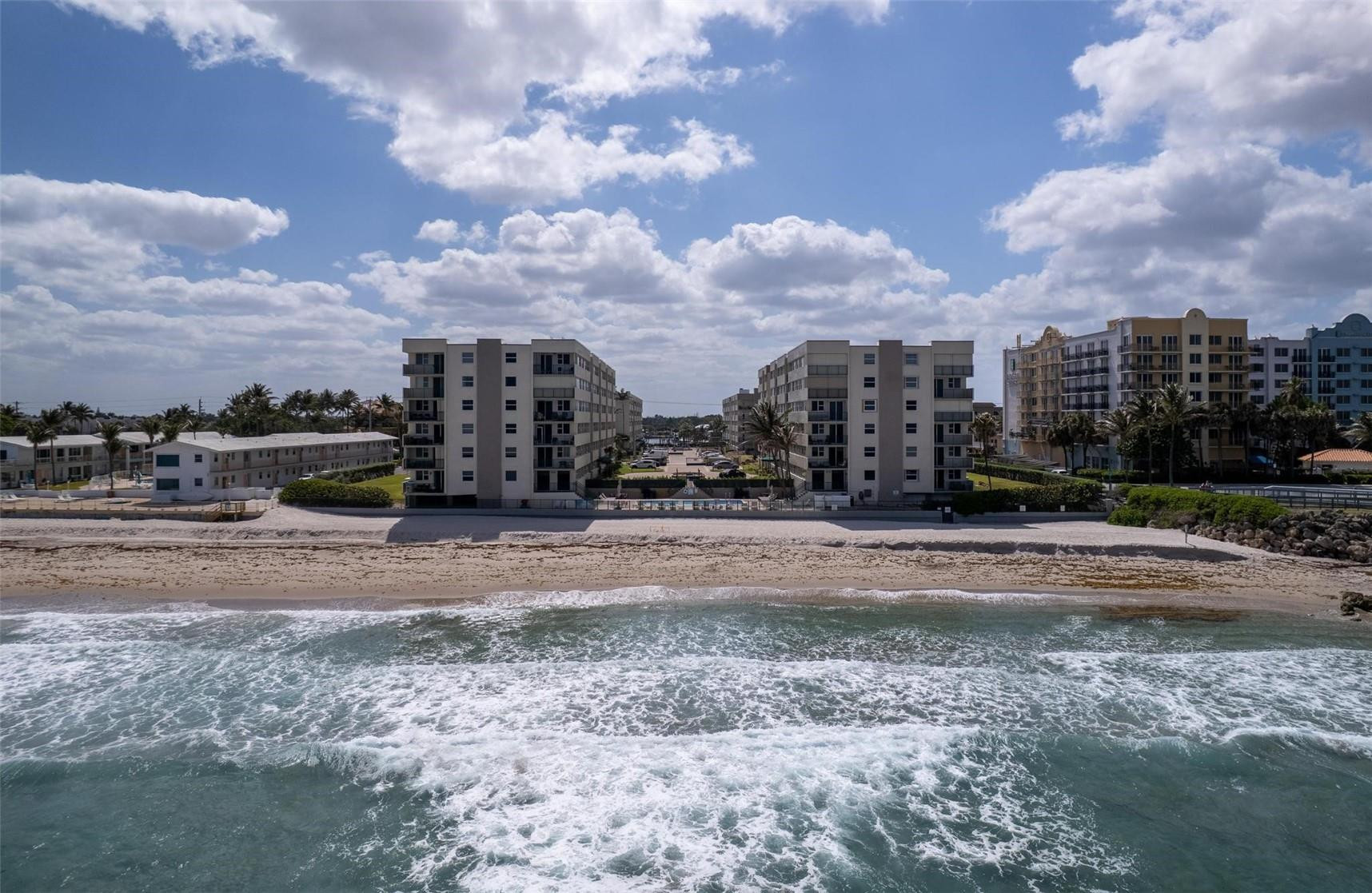 1239 Hillsboro Mile 203