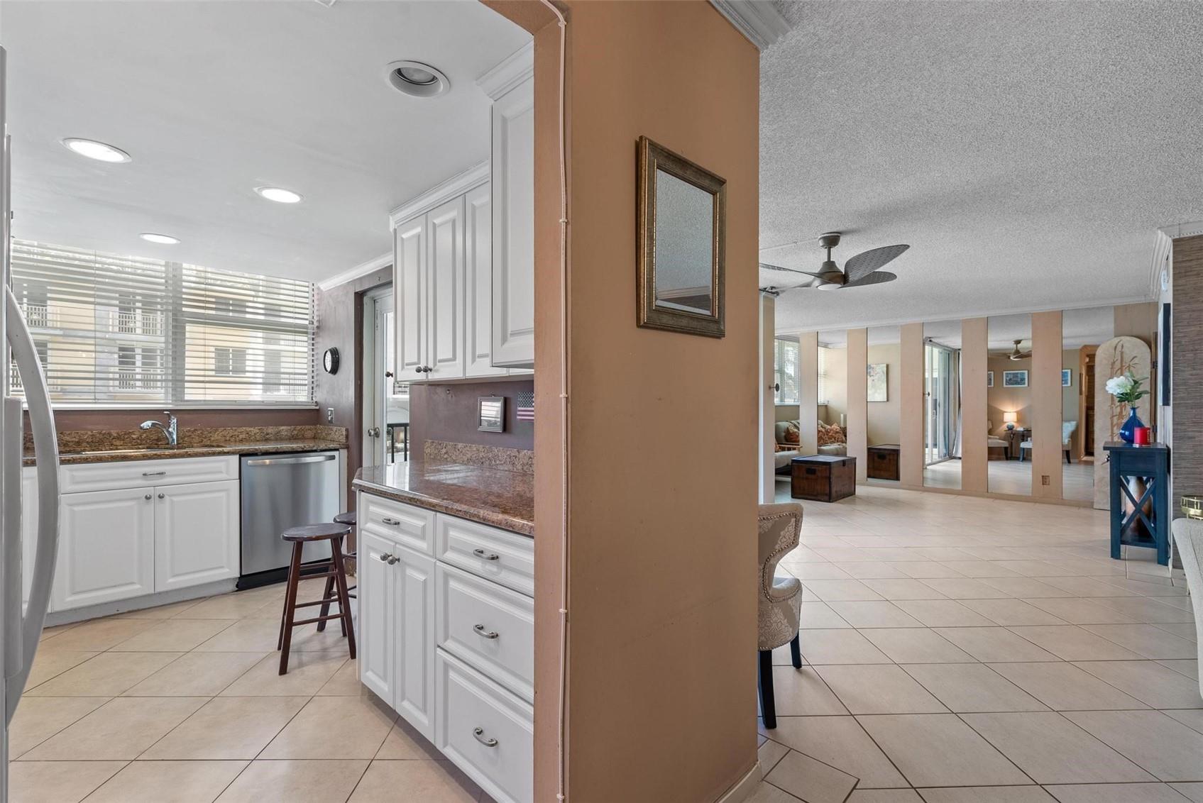 1239 Hillsboro Mile 203