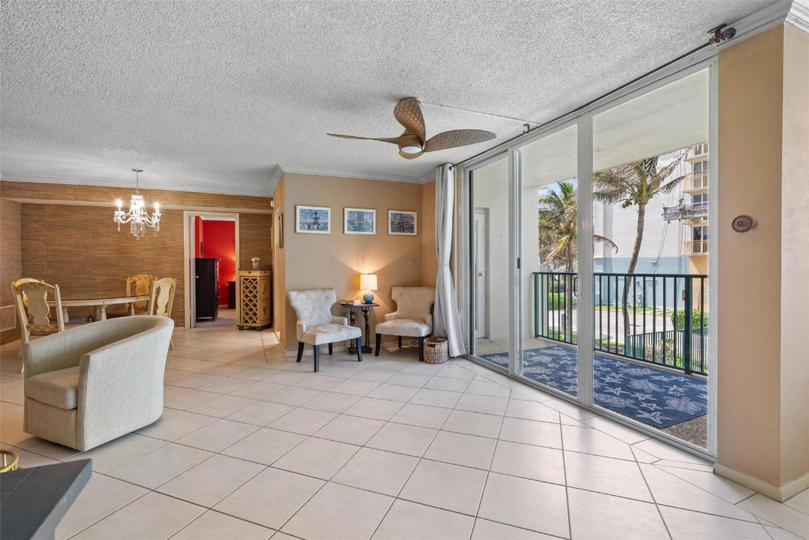 1239 Hillsboro Mile 203