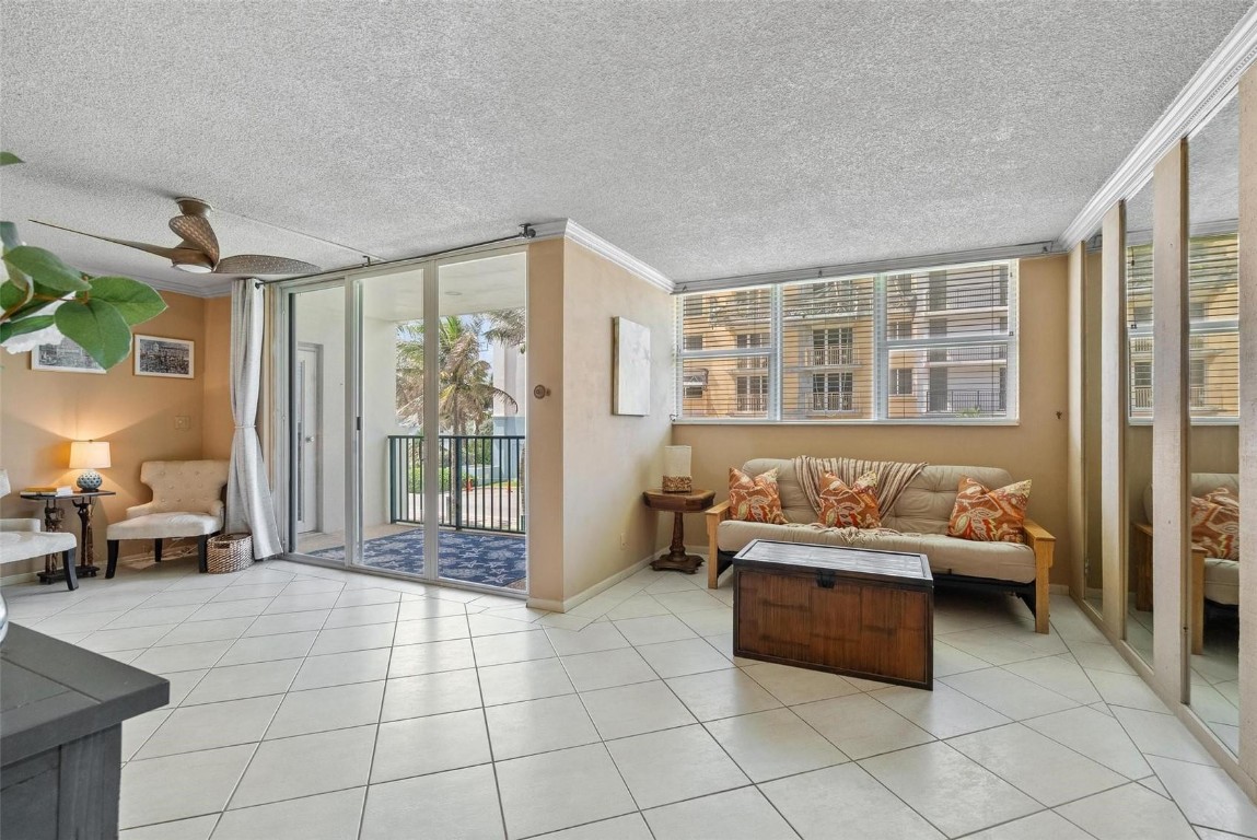 1239 Hillsboro Mile 203