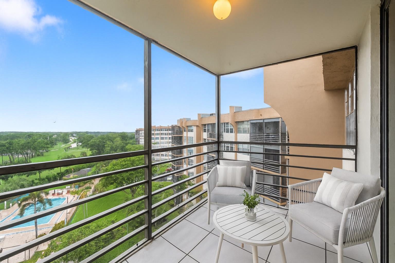 1200 Saint Charles Pl PH7