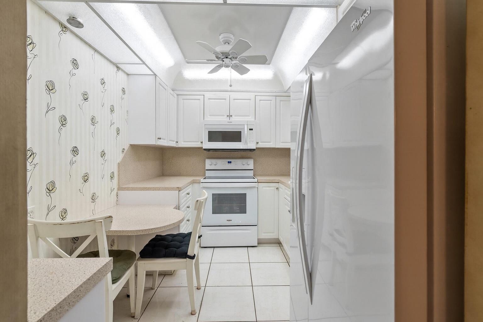 1200 Saint Charles Pl PH7