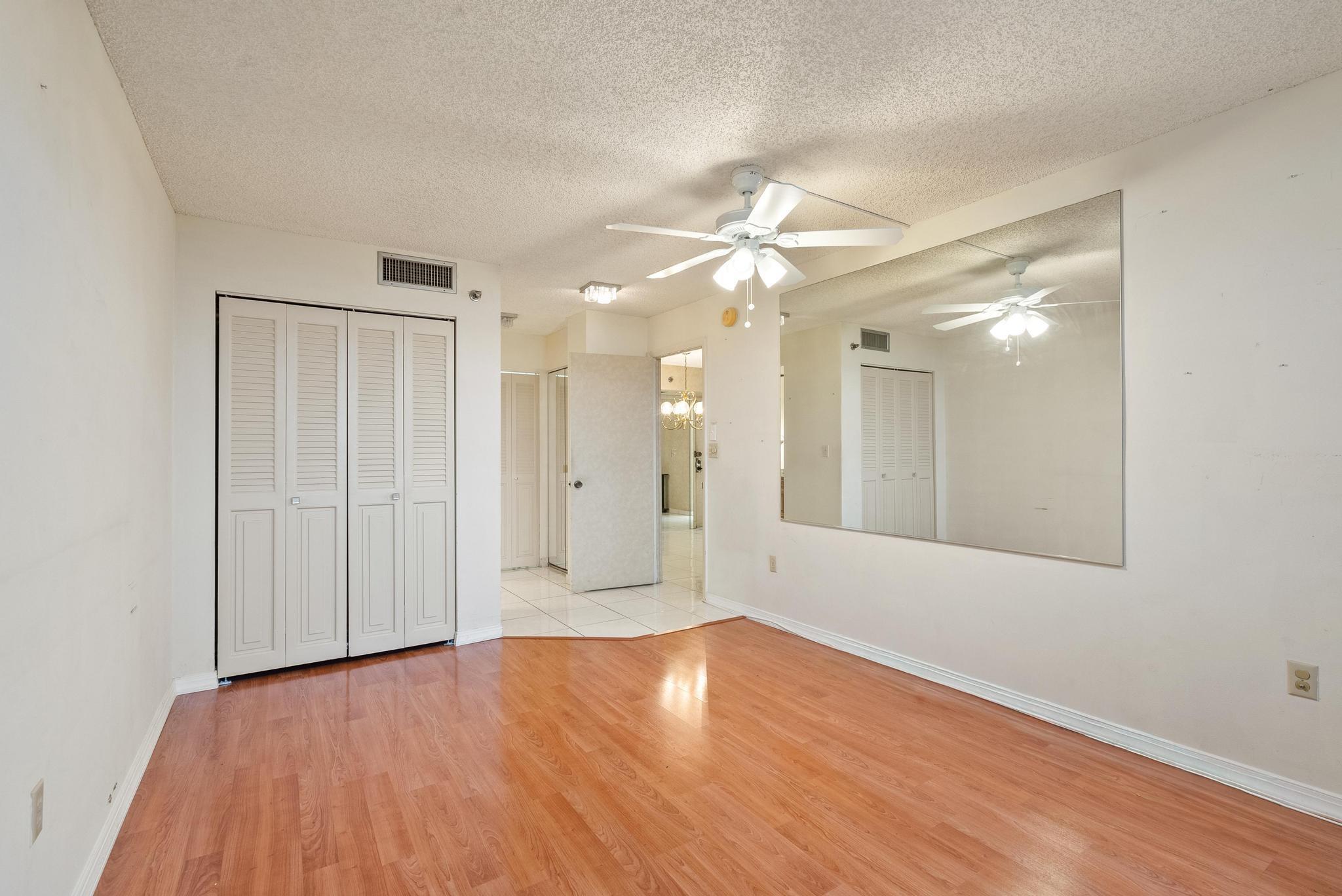 1200 Saint Charles Pl PH7