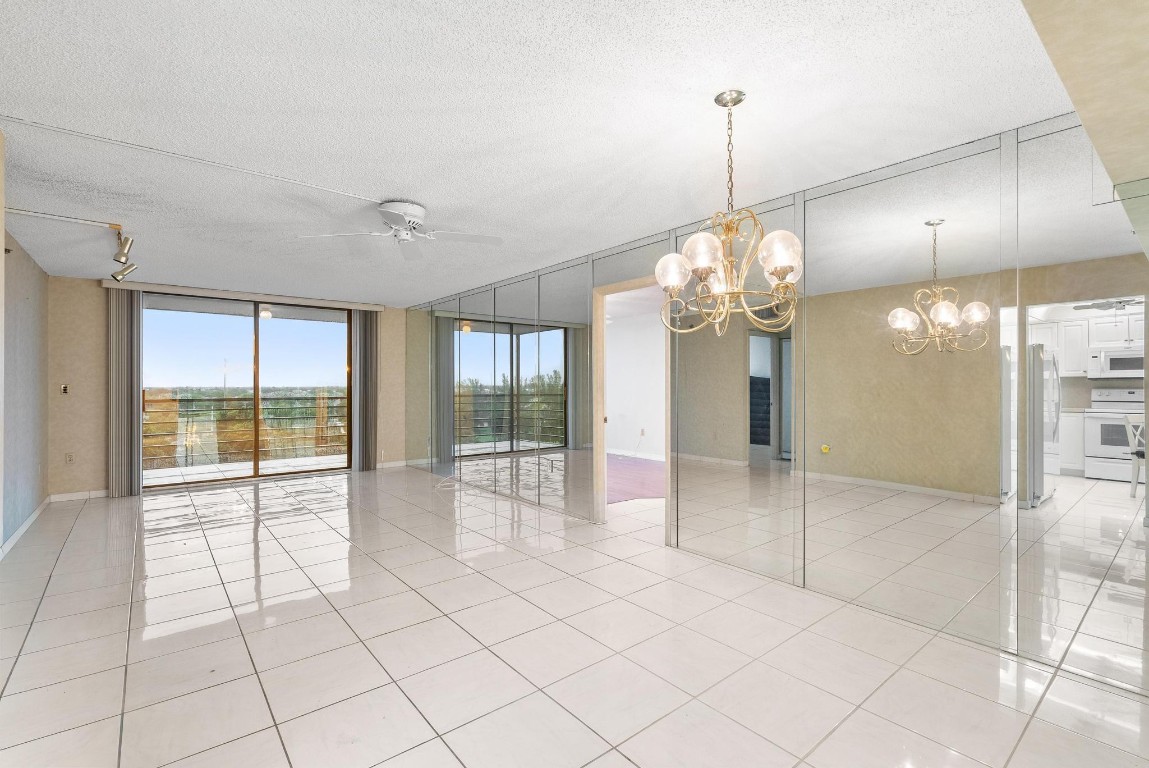 1200 Saint Charles Pl PH7