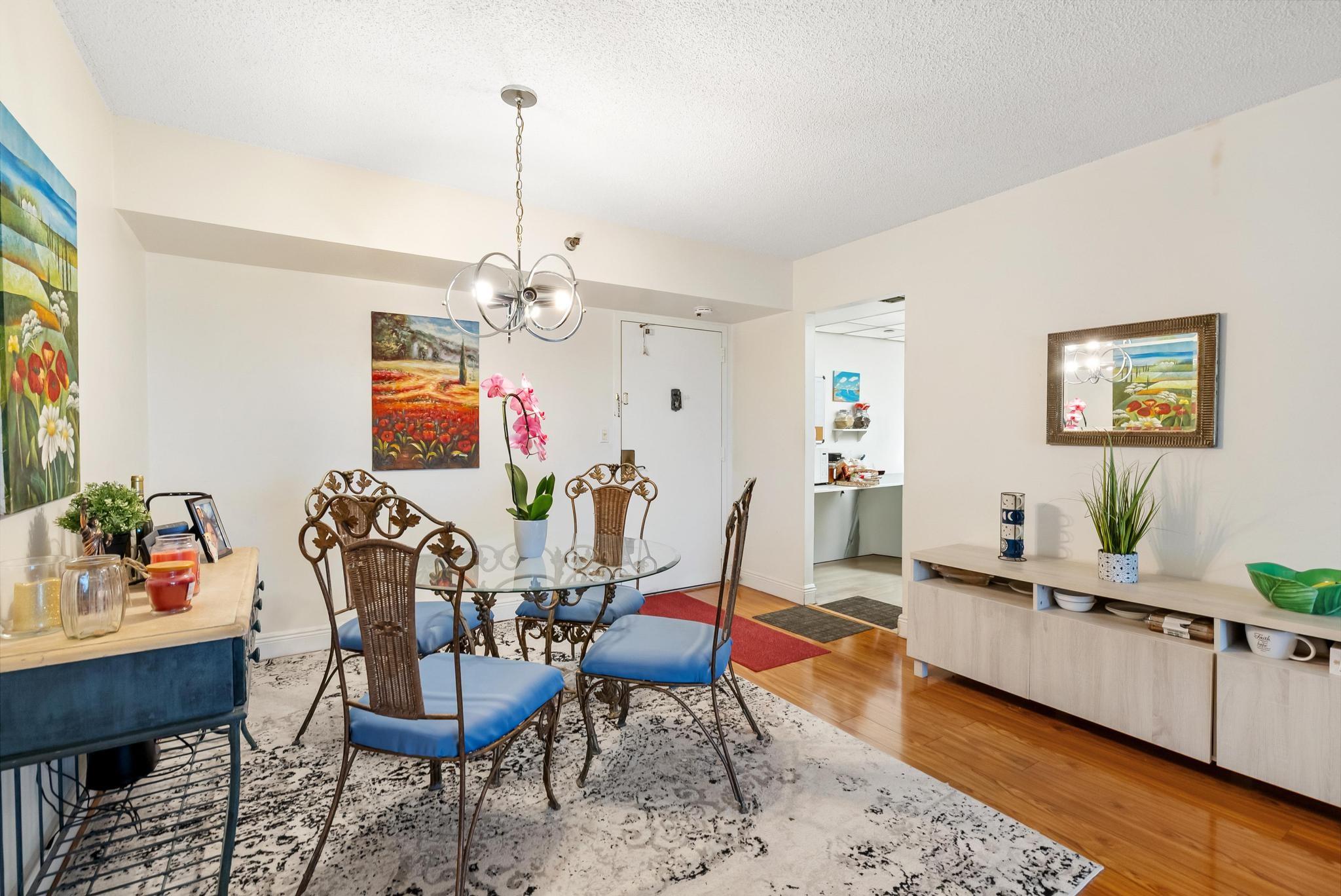 1200 Saint Charles Pl PH 21