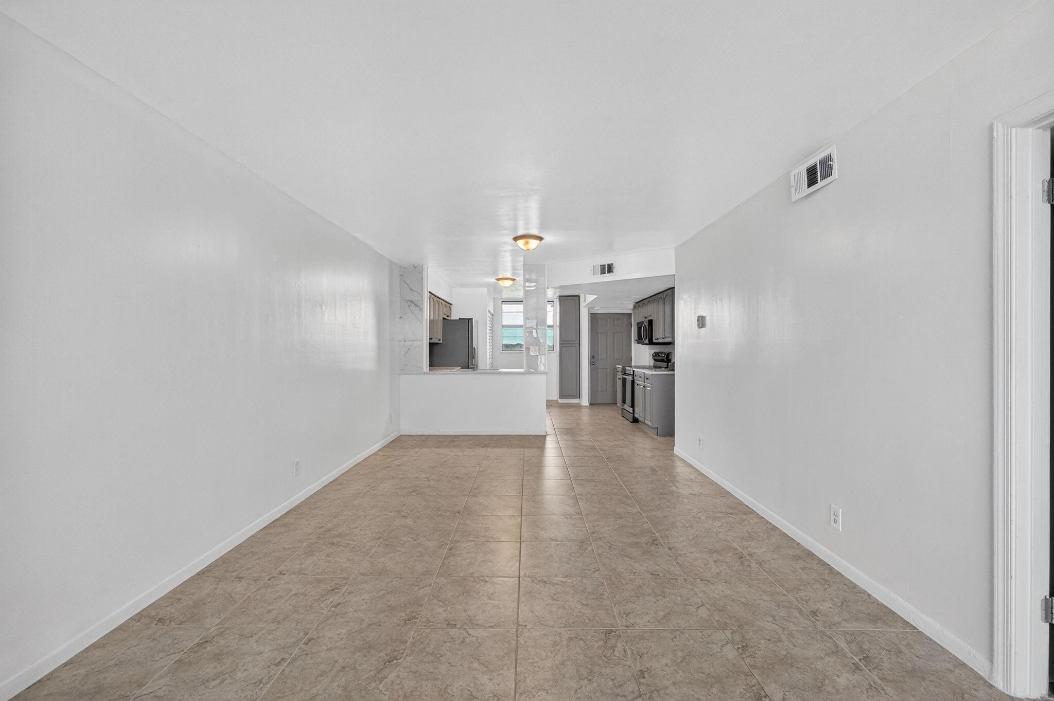 117 Lake Emerald Drive 408