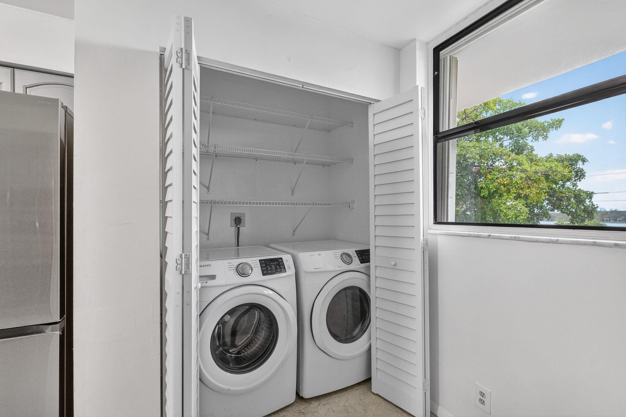 117 Lake Emerald Drive 408