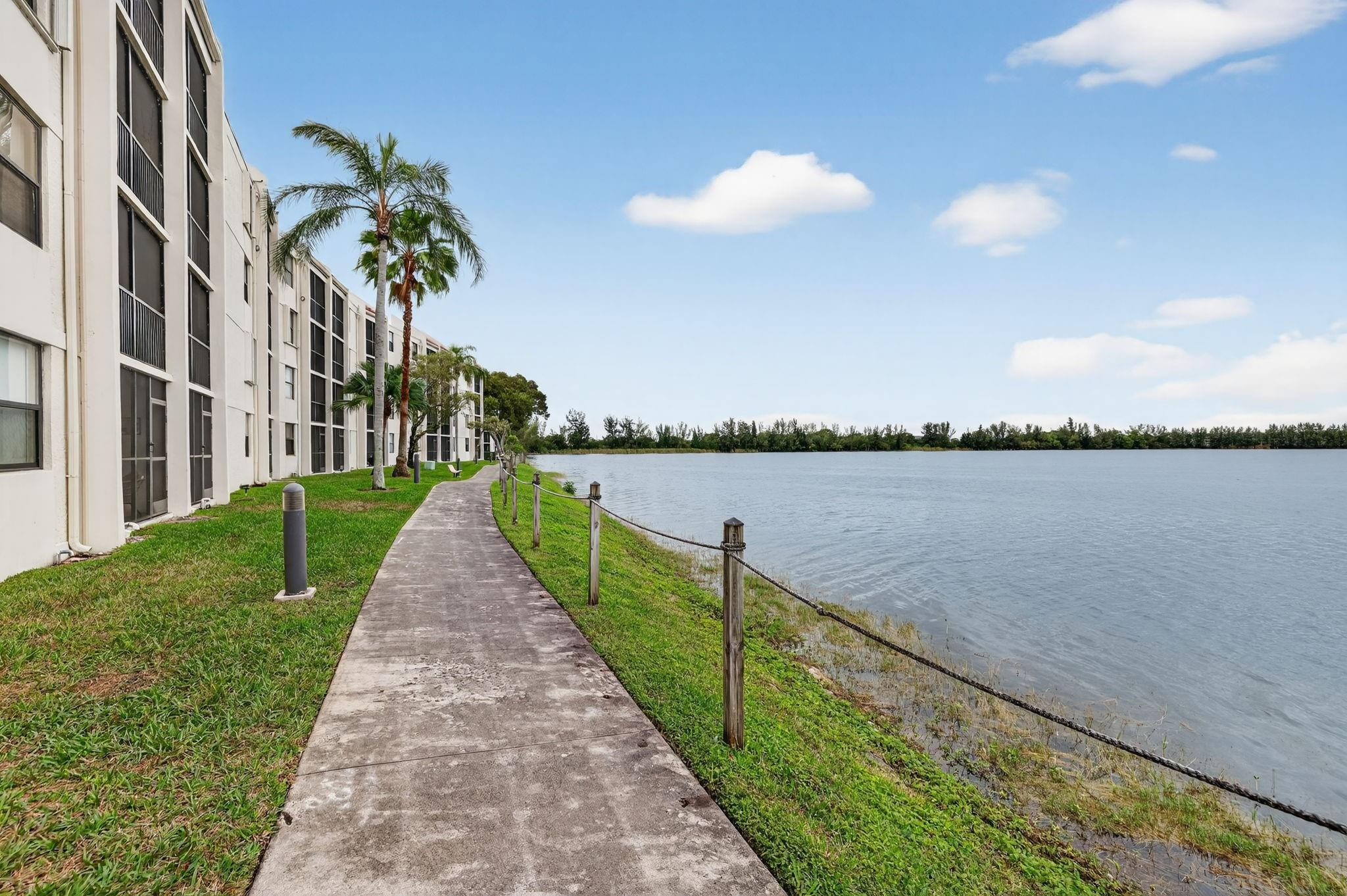 117 Lake Emerald Drive 408